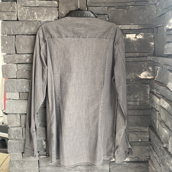MENS ZARA DARK GREY LONG SLEEVE SHIRT W/ FAUX LEATHER DETAIL SIZE:XL - Picture 3 of 3